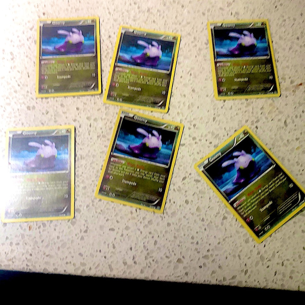 5 Goomy Pokémon cards